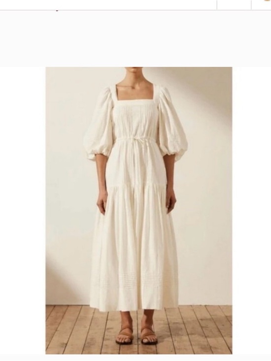 Shona Joy Dresses & Skirts - Shona Joy Cream Puff-Sleeve Tiered Maxi Dress